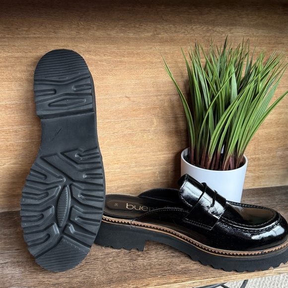 NEW Bueno Black Patent Amber Women's Open Back Clog - Picture 6 of 15